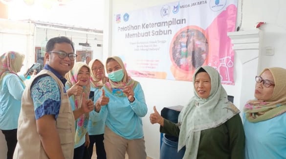 Laksanakan Pelatihan Sabun, Warga Sambut Antusias